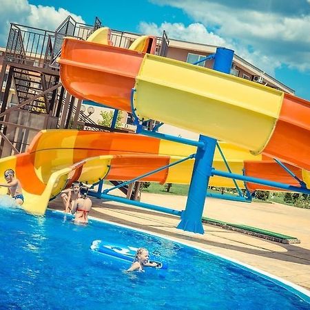 Holiday Fort Golf Club Sunny Beach Eksteriør billede