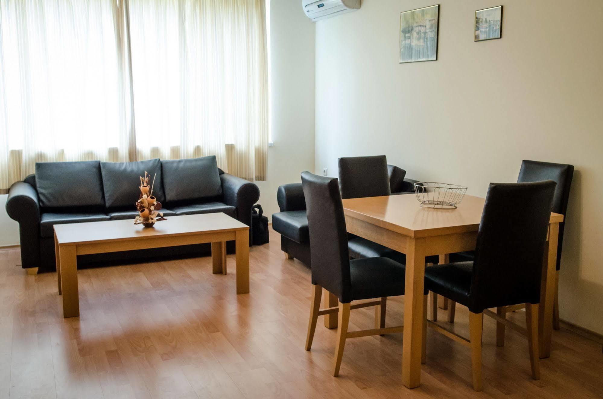 Holiday Fort Golf Club Sunny Beach Eksteriør billede