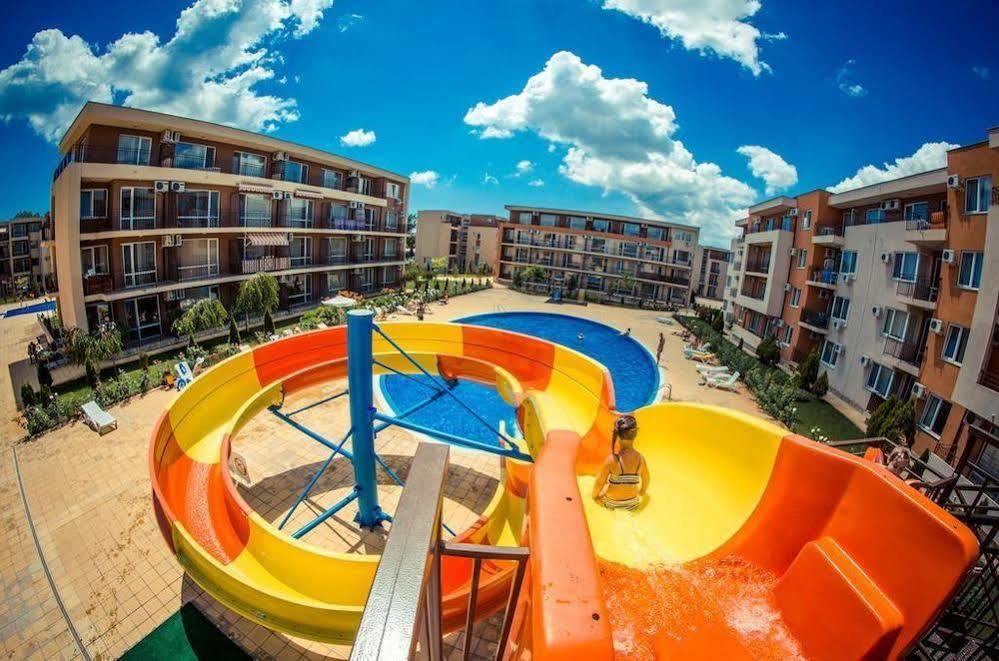 Holiday Fort Golf Club Sunny Beach Eksteriør billede